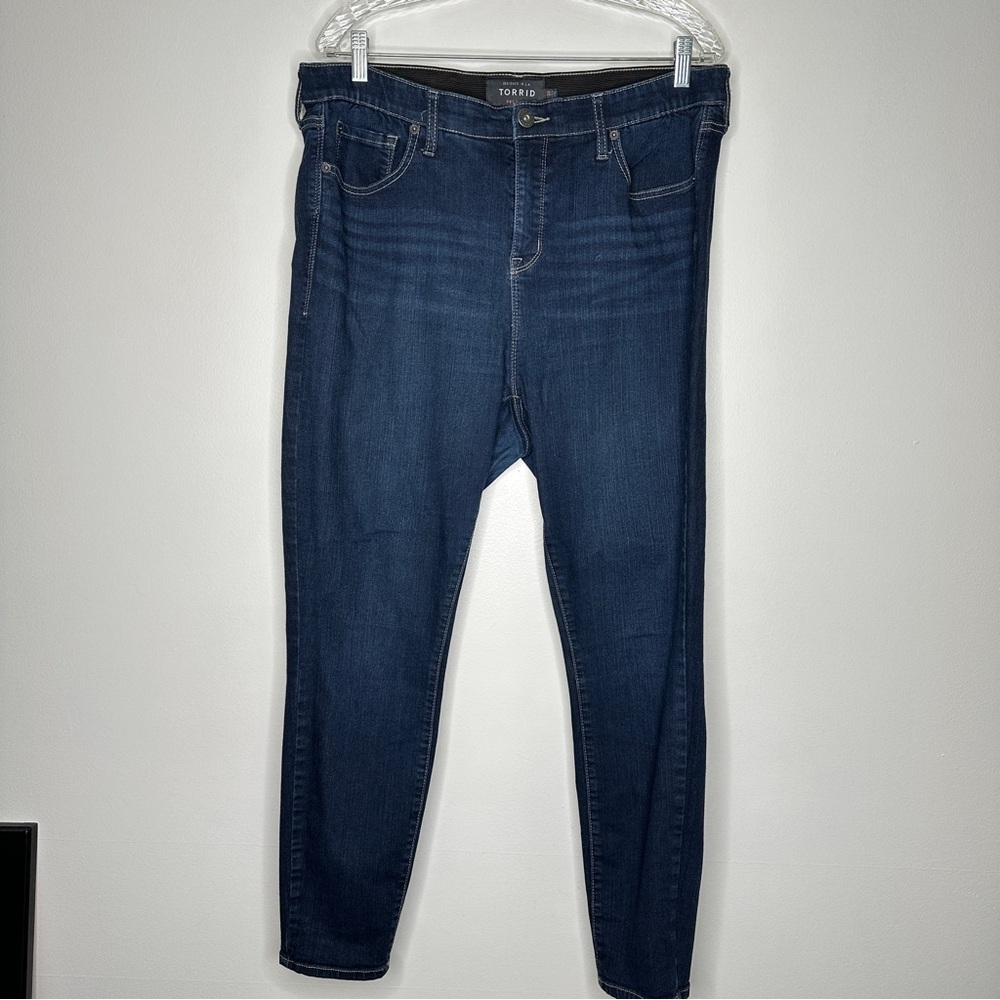 Torrid Premium Skinny Blue Jeans‎